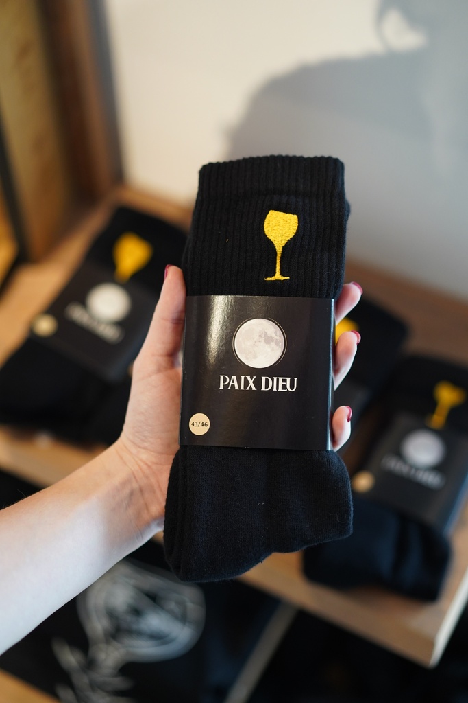 ​​​​​​Chaussettes Paix Dieu brodées
