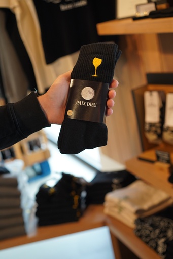 ​​​​​​Chaussettes Paix Dieu brodées